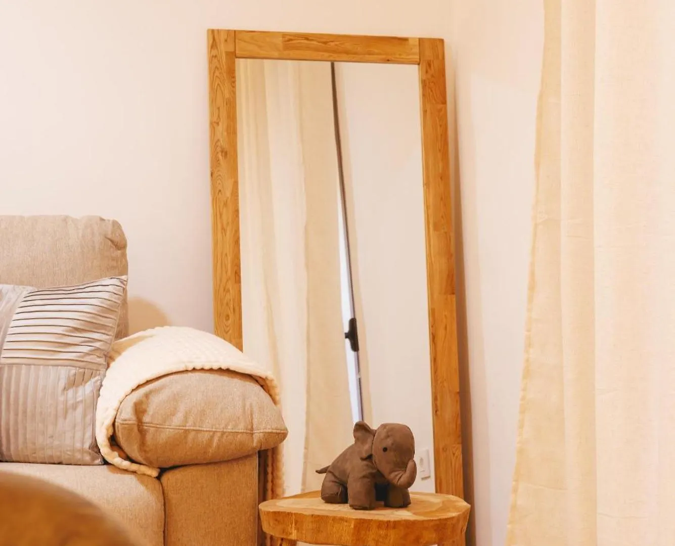 Bravissimo Auriga, Old Town Retreat Apartment Girona