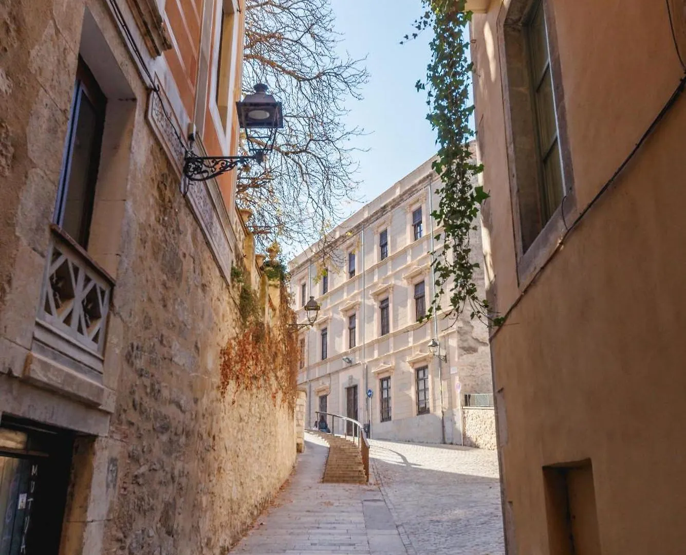 Bravissimo Auriga, Old Town Retreat Apartment Girona 0*,  Spain