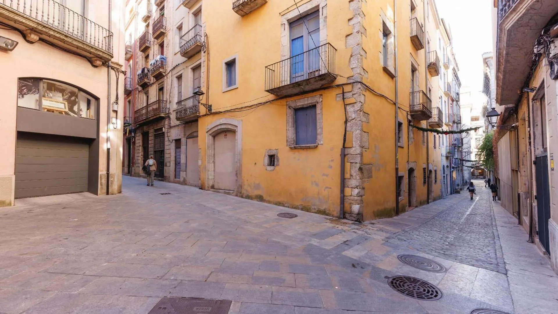 Bravissimo Auriga, Old Town Retreat Apartment Girona