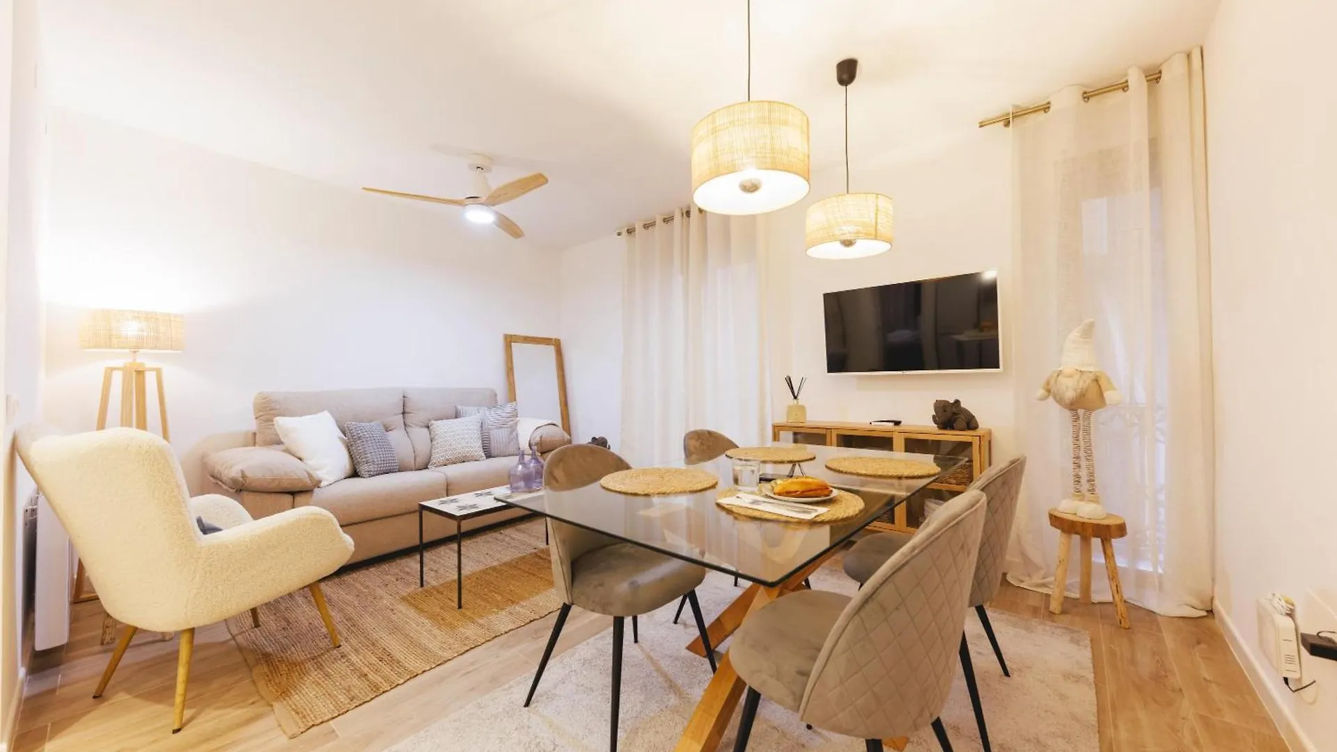 Bravissimo Auriga, Old Town Retreat Apartment Girona Spain