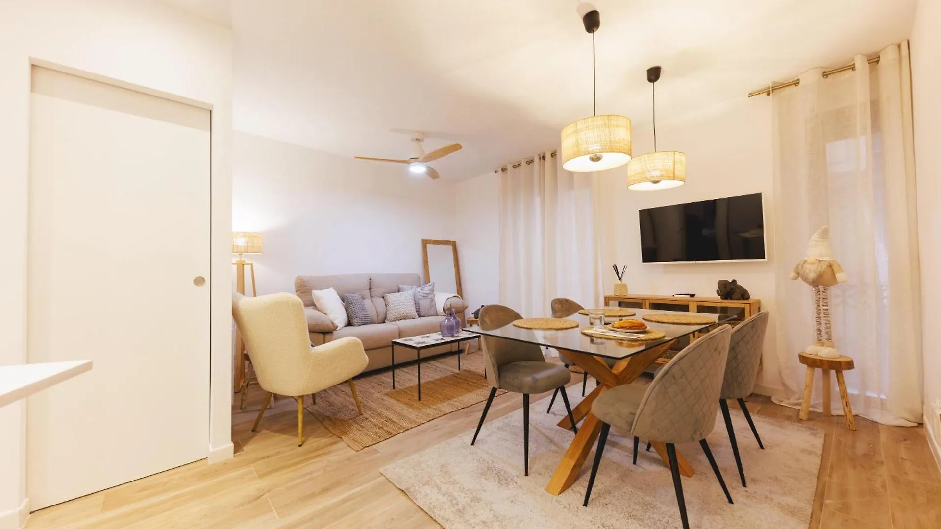 Bravissimo Auriga, Old Town Retreat Apartment Girona