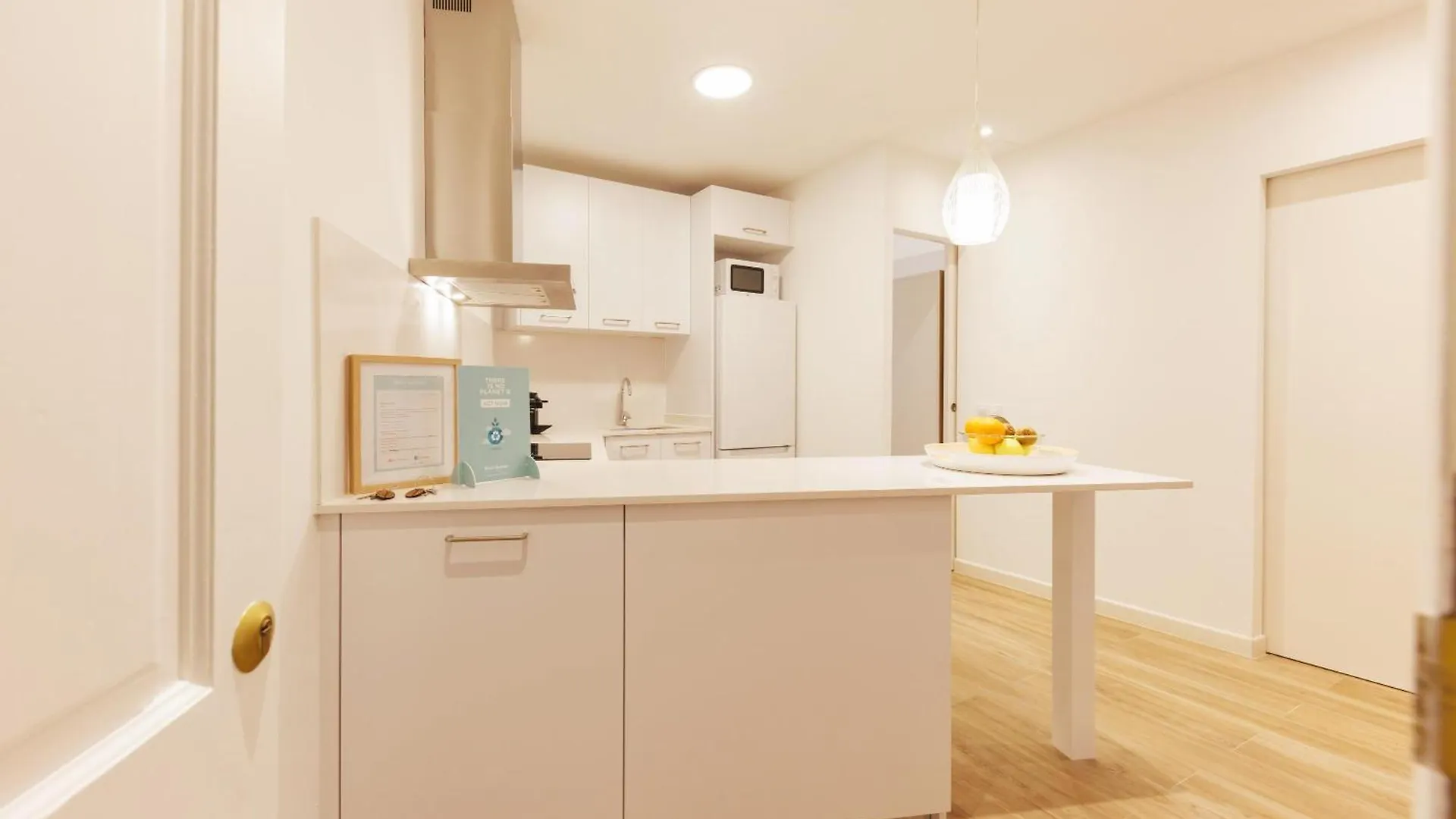 Bravissimo Auriga, Old Town Retreat Apartment Girona